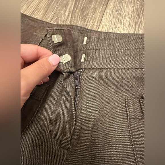 Trina Turk Women’s Brown Long Pocket Shorts Size 2 - Picture 4 of 6